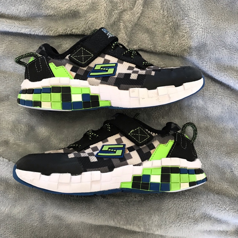 Kids skechers minecraft shoes boys size 1.5